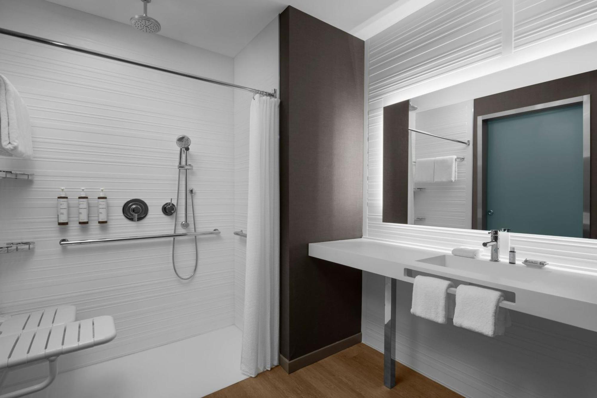 Ac Hotel By Marriott Clearwater Beach Bagian luar foto