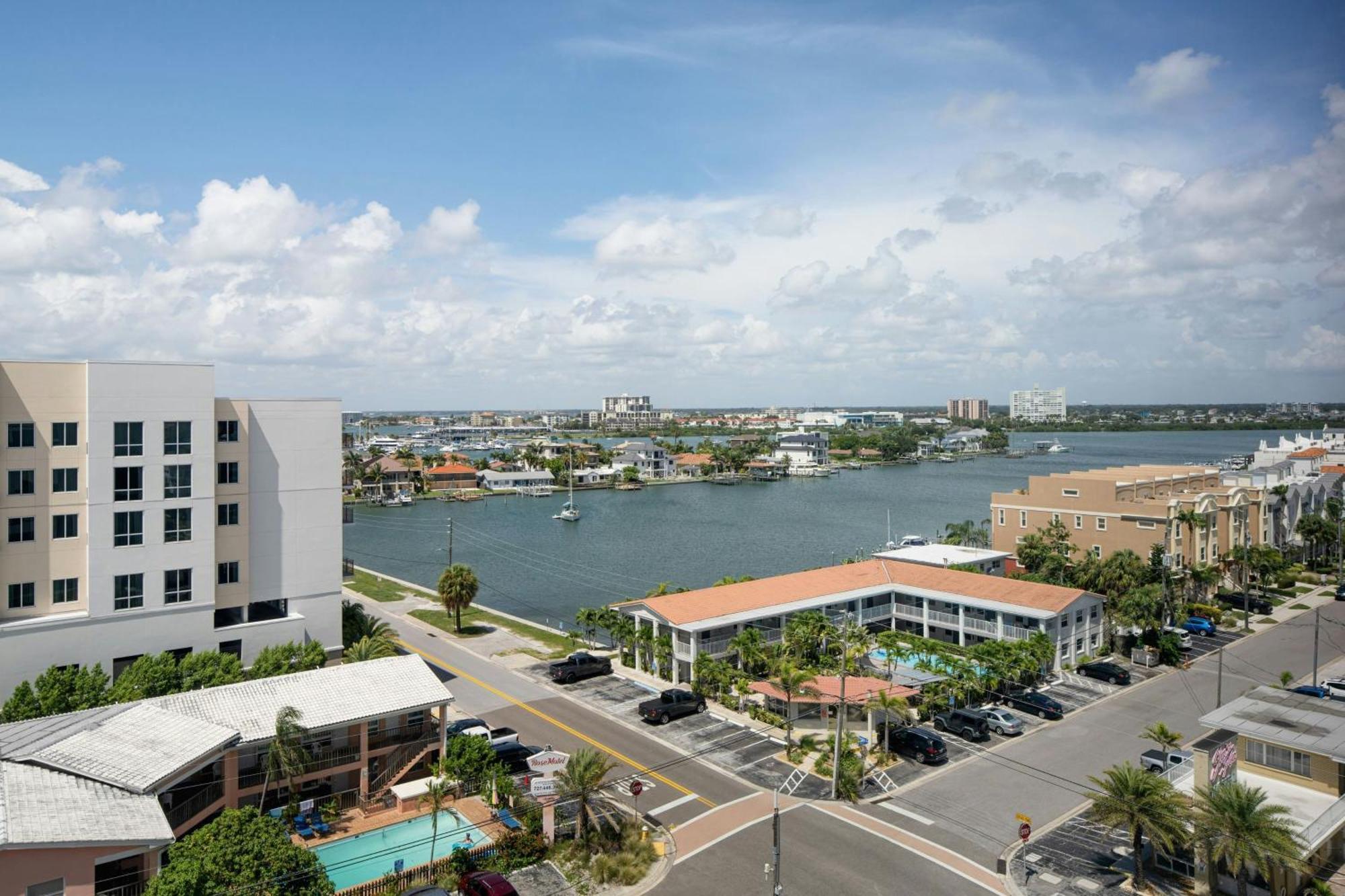 Ac Hotel By Marriott Clearwater Beach Bagian luar foto